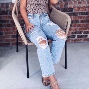 Abercrombie & Fitch The Boyfriend Mid Rise Jeans